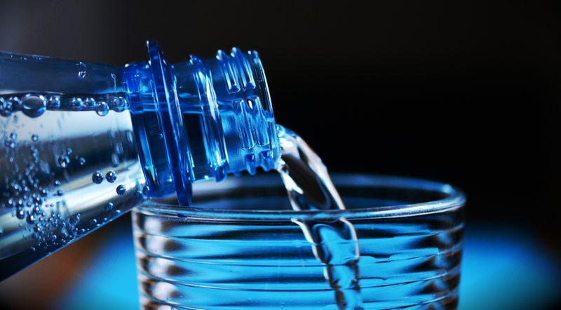 Wing Snob Bottled Water — still or sparkling